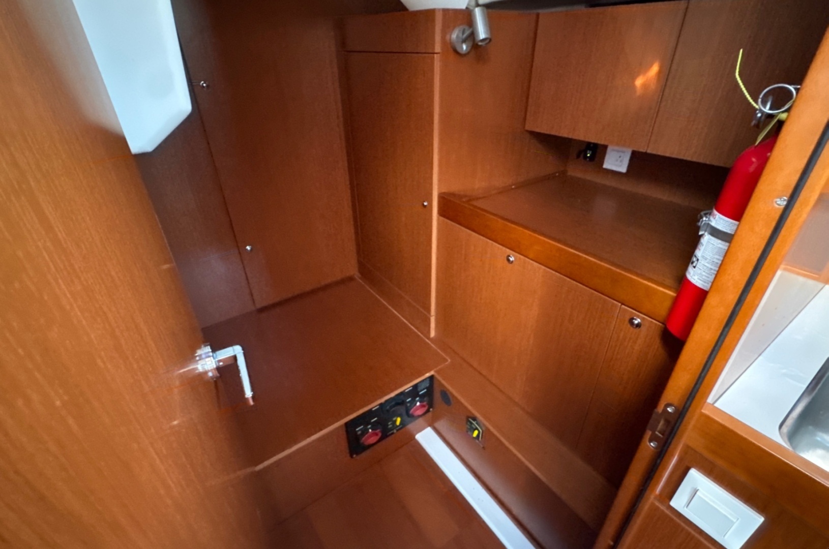Beneteau Oceanis 41.1 Yacht For Sale