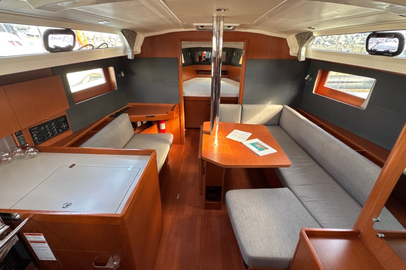 Beneteau Oceanis 41.1 Yacht For Sale