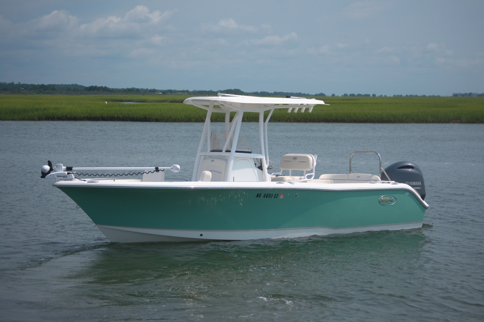 23ft Sea Hunt Yacht For Sale