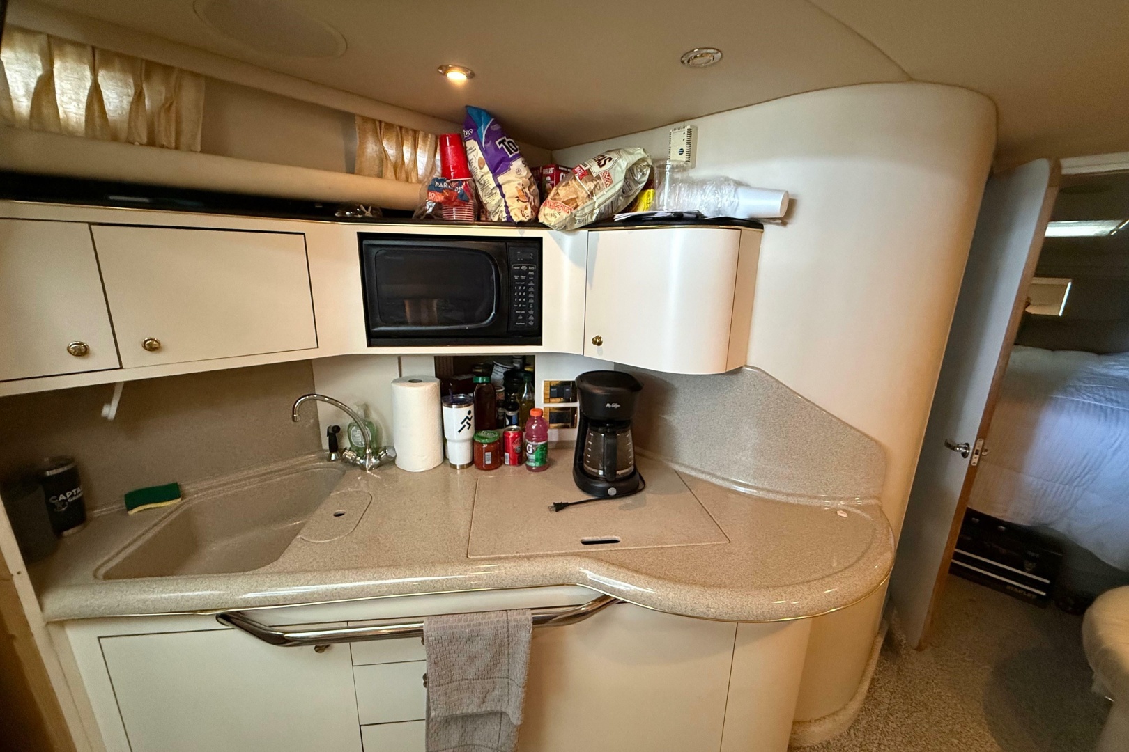 1999 Sea Ray 380 Sundancer