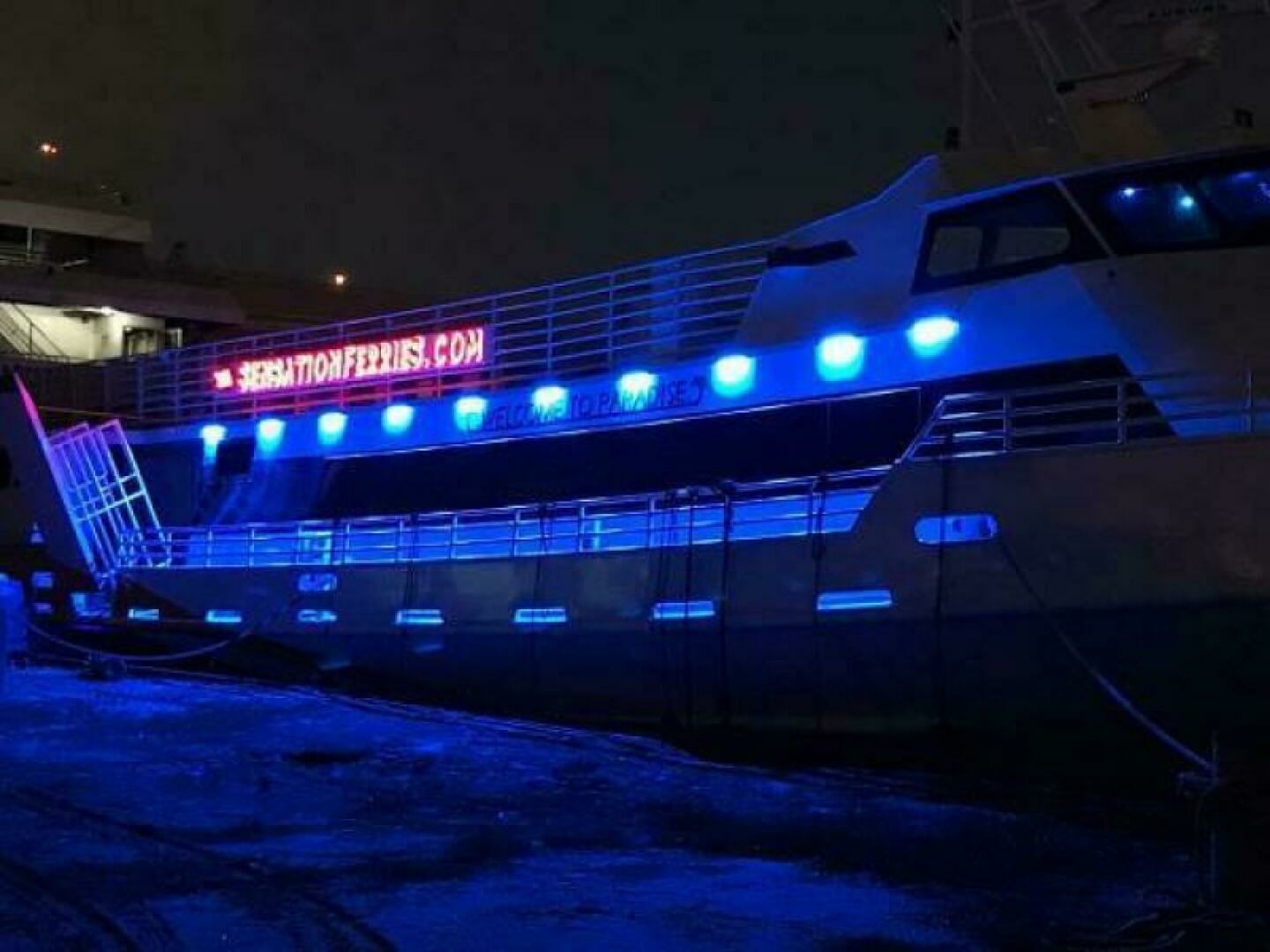 Custom Camcraft / Midship Marine High Speed Passenger Vessel Yacht For Sale