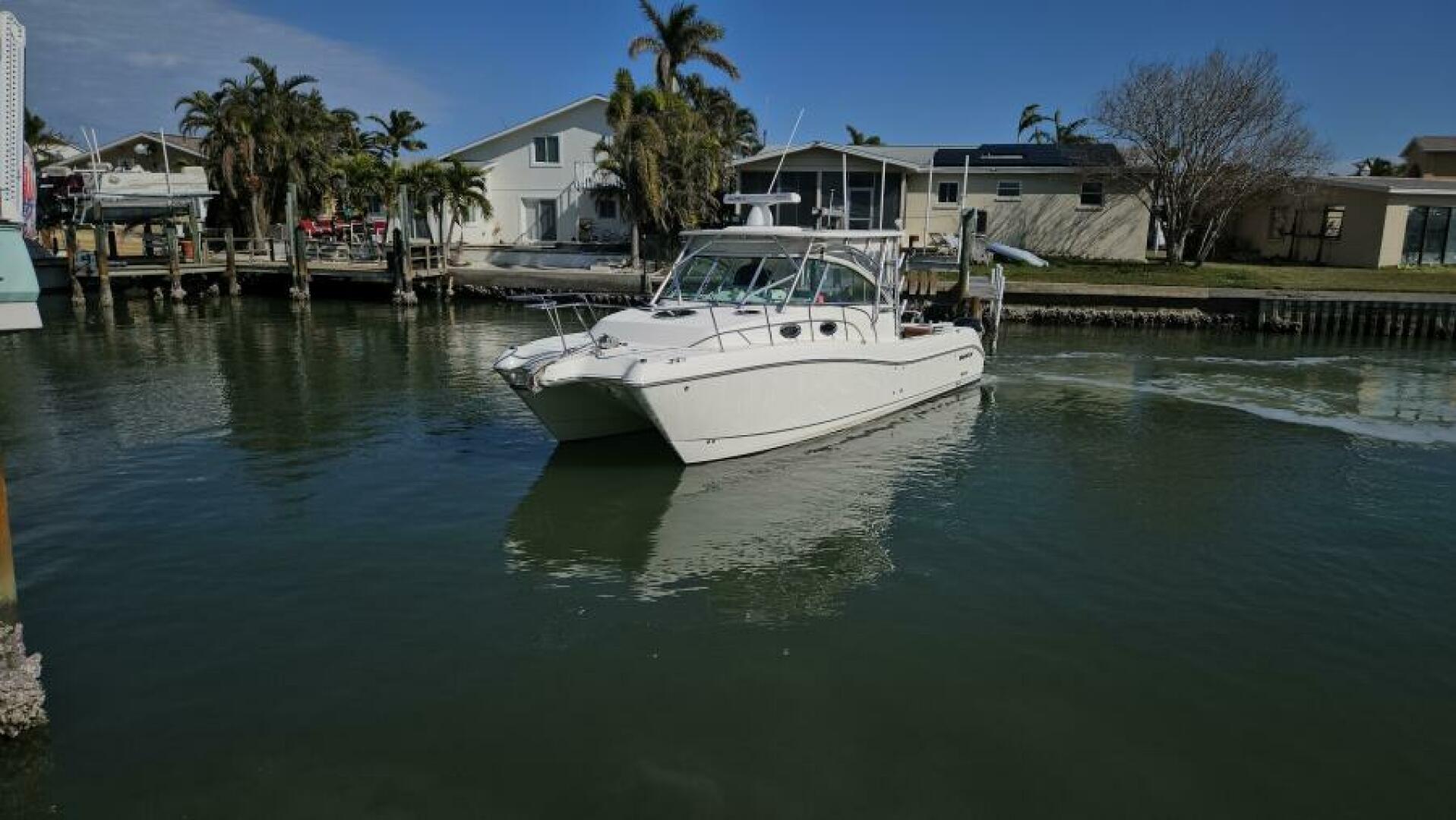 K DEE 32ft World Cat Yacht For Sale
