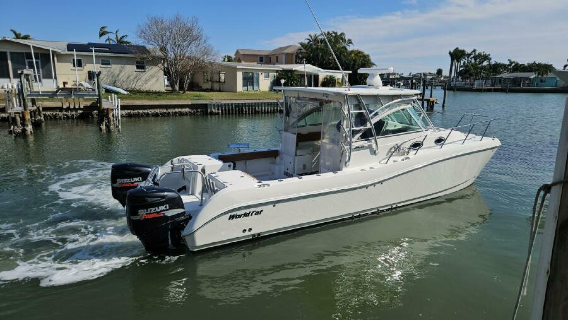 K DEE 32ft World Cat Yacht For Sale