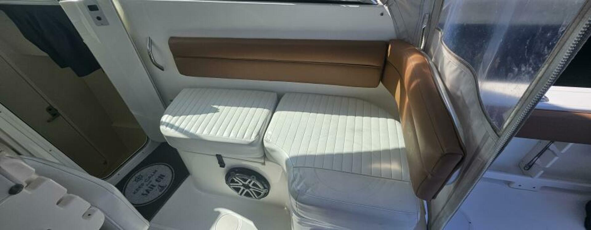K DEE 32ft World Cat Yacht For Sale