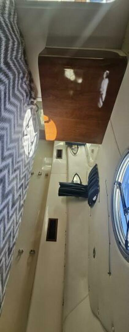K DEE 32ft World Cat Yacht For Sale