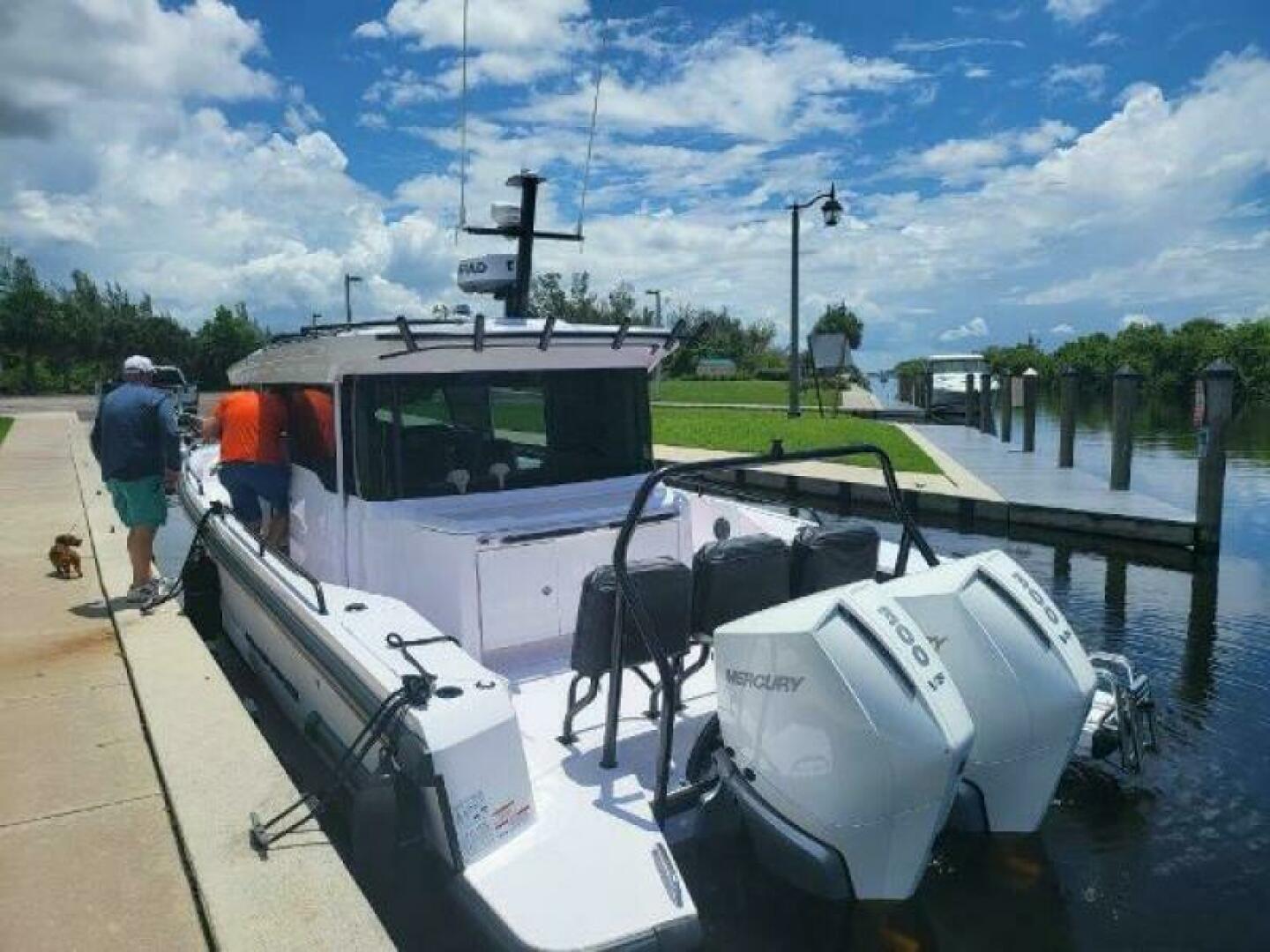 37ft Axopar Yacht For Sale 37ft Axopar Yacht For Sale