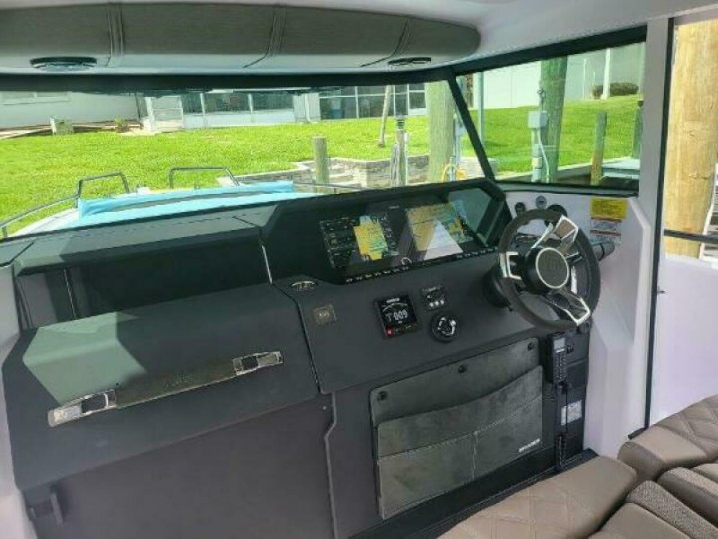 37ft Axopar Yacht For Sale 37ft Axopar Yacht For Sale