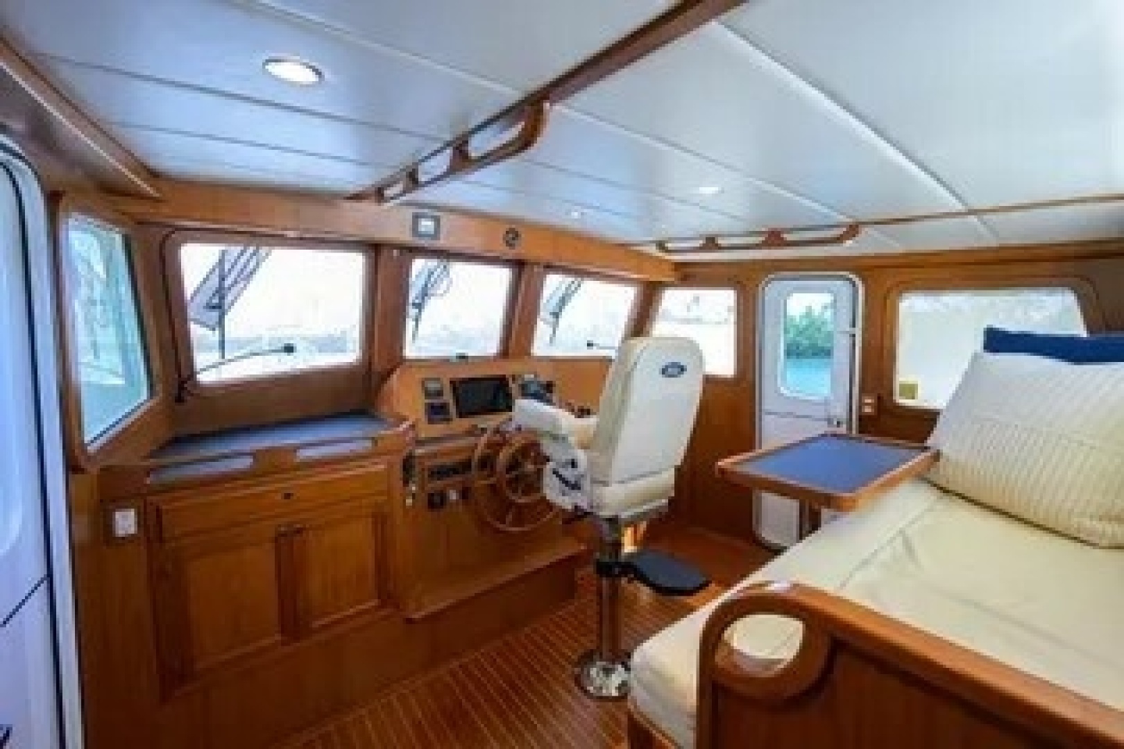 Kadey-Krogen AE Widebody Yacht For Sale