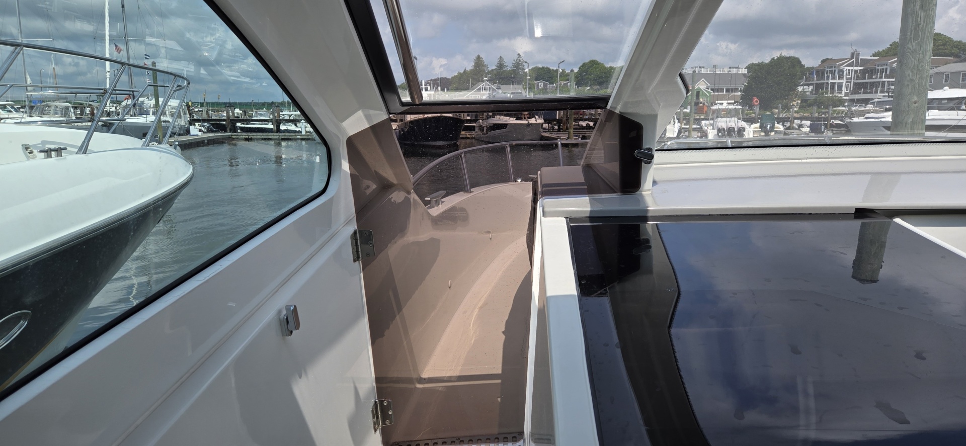 NEVER GIVEN 32ft Beneteau Yacht For Sale NEVER GIVEN 32ft Beneteau Yacht For Sale