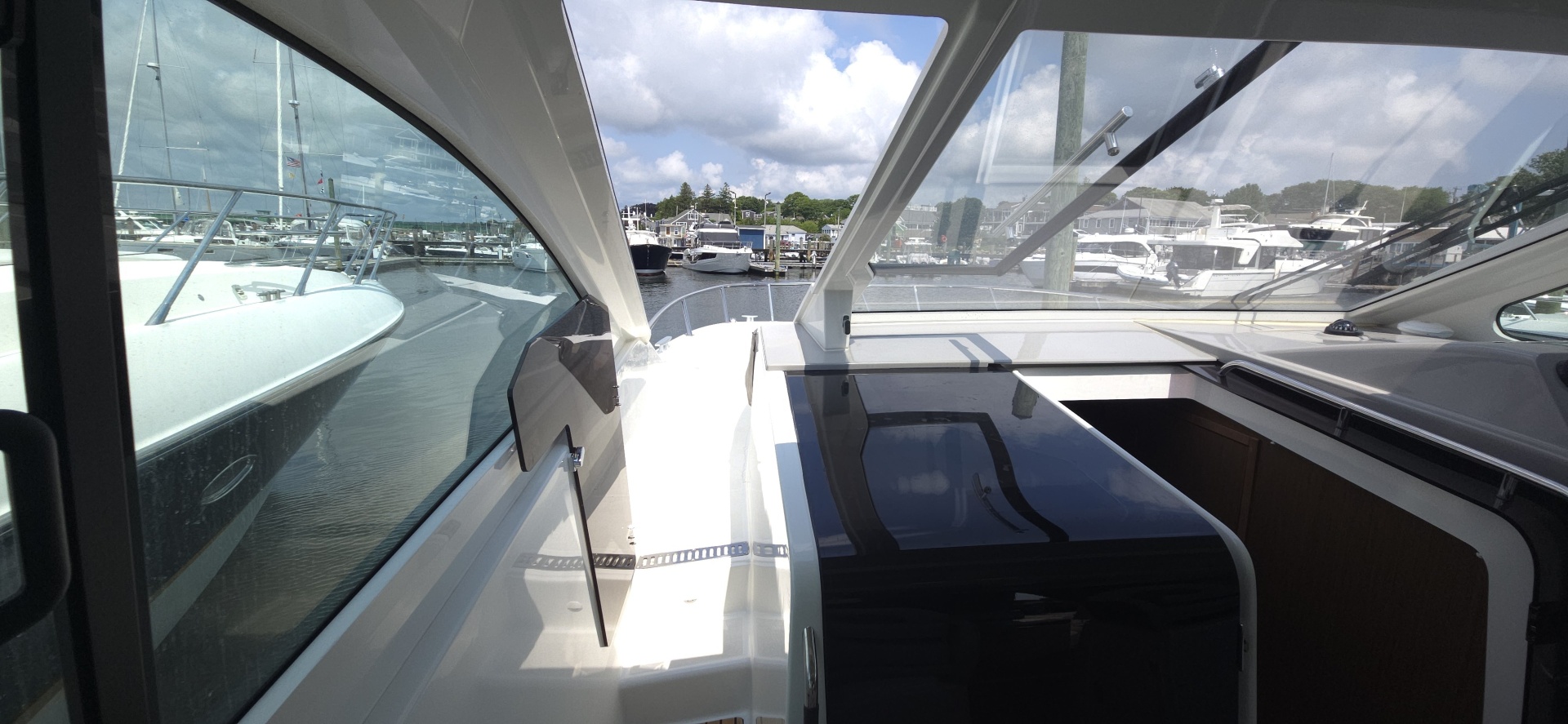 NEVER GIVEN 32ft Beneteau Yacht For Sale NEVER GIVEN 32ft Beneteau Yacht For Sale