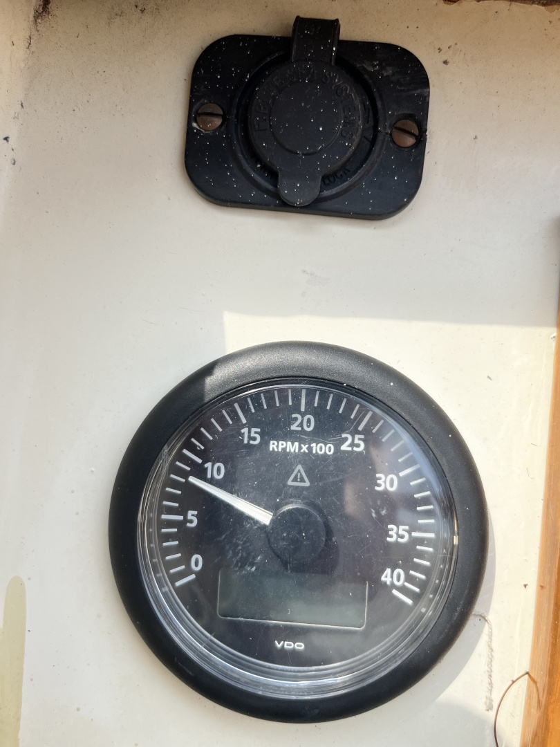 WASSAIL 24ft Custom Yacht For Sale