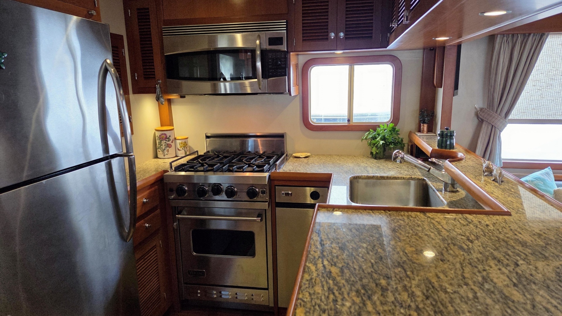 Kadey-Krogen 48 North Sea Yacht For Sale