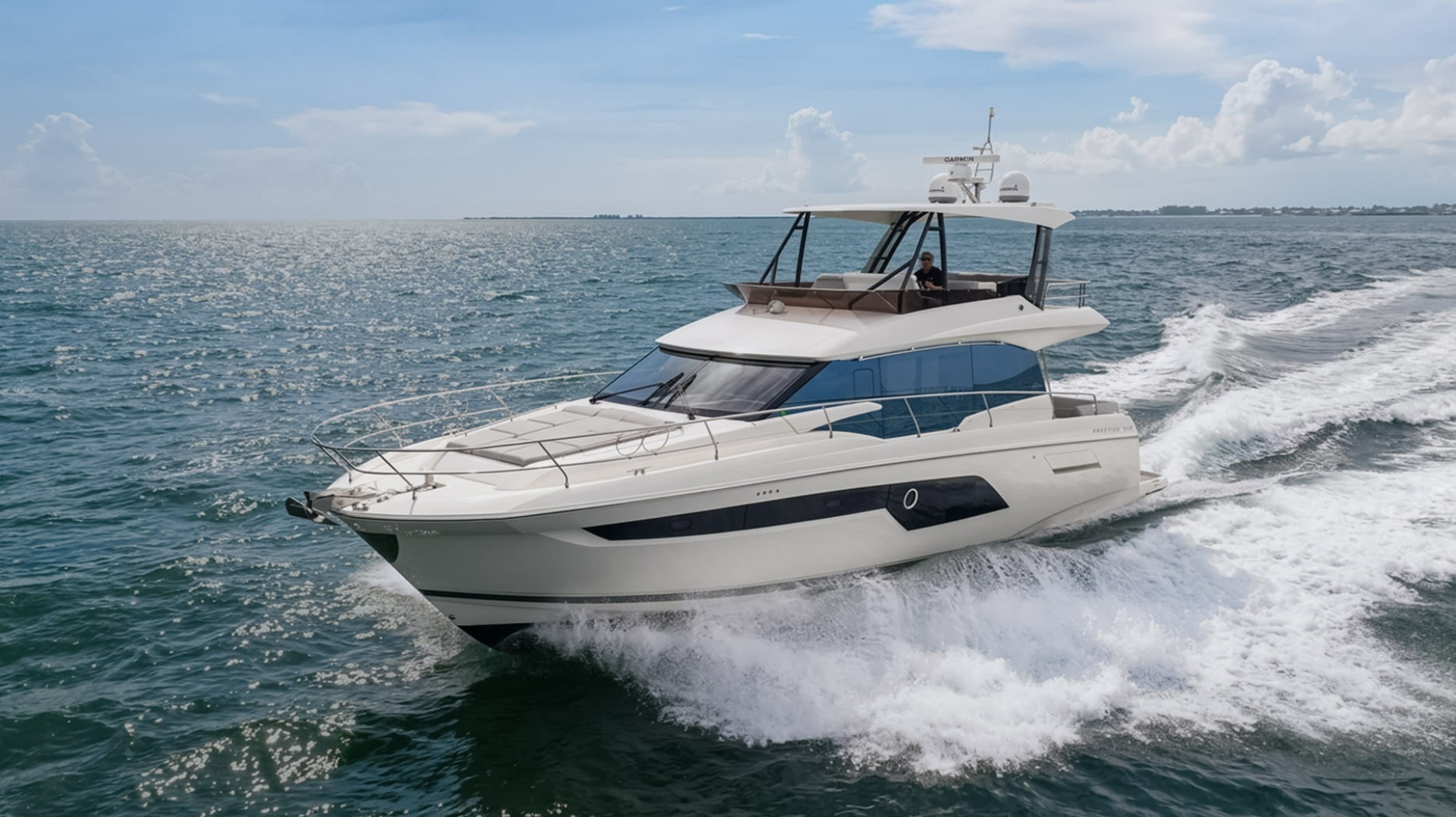 2023 Prestige 520 Fly