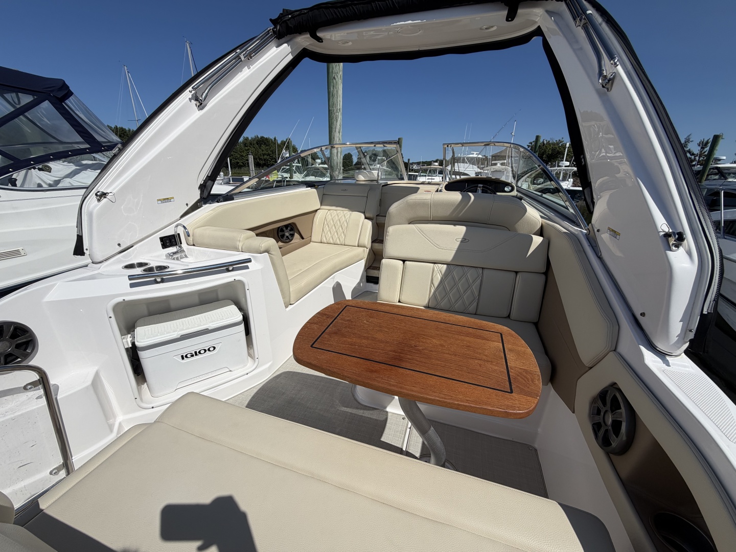 28ft Regal Yacht For Sale