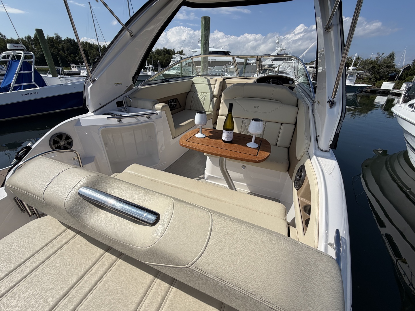 2020 Regal 28 Express