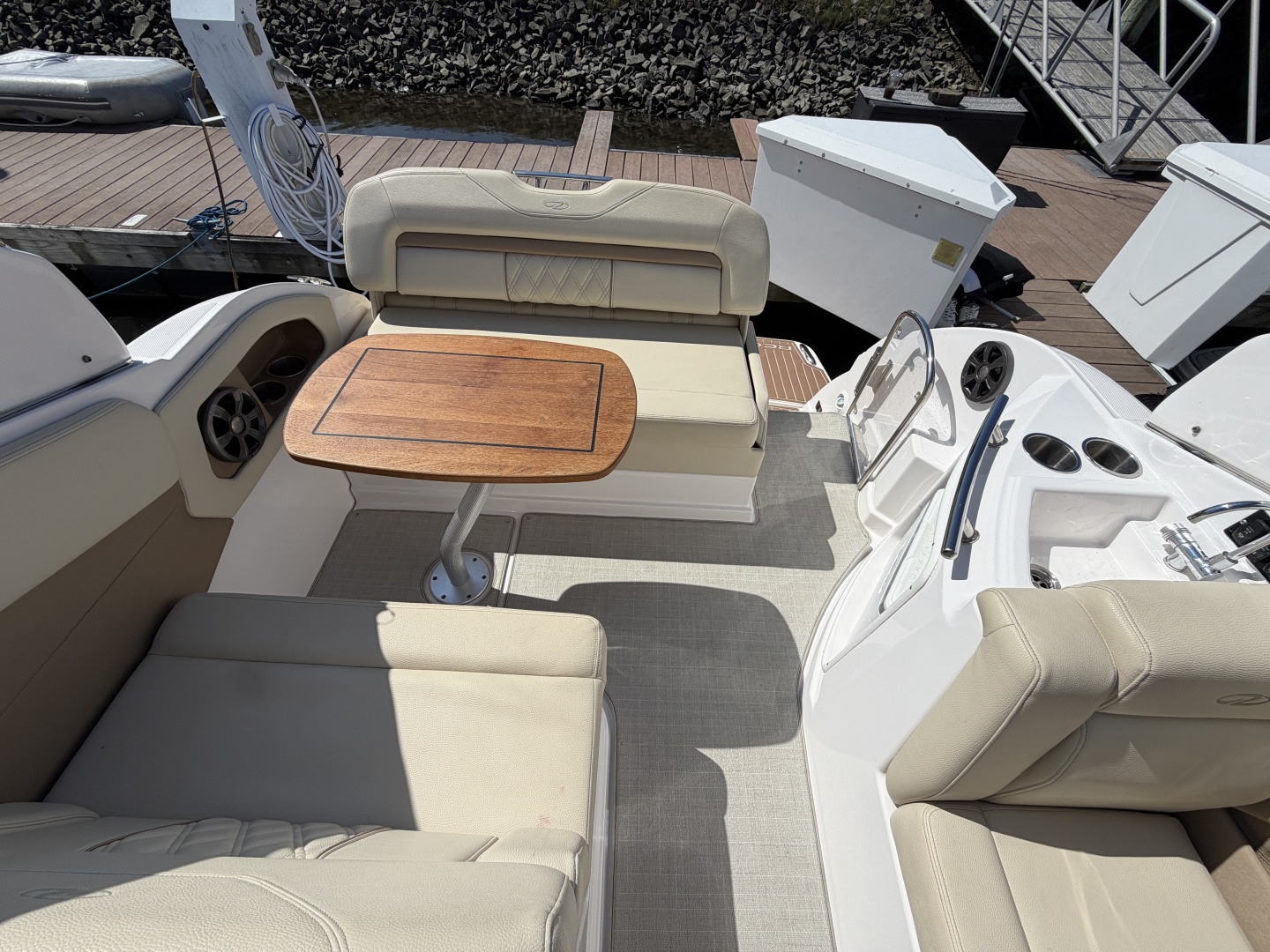 2020 Regal 28 Express