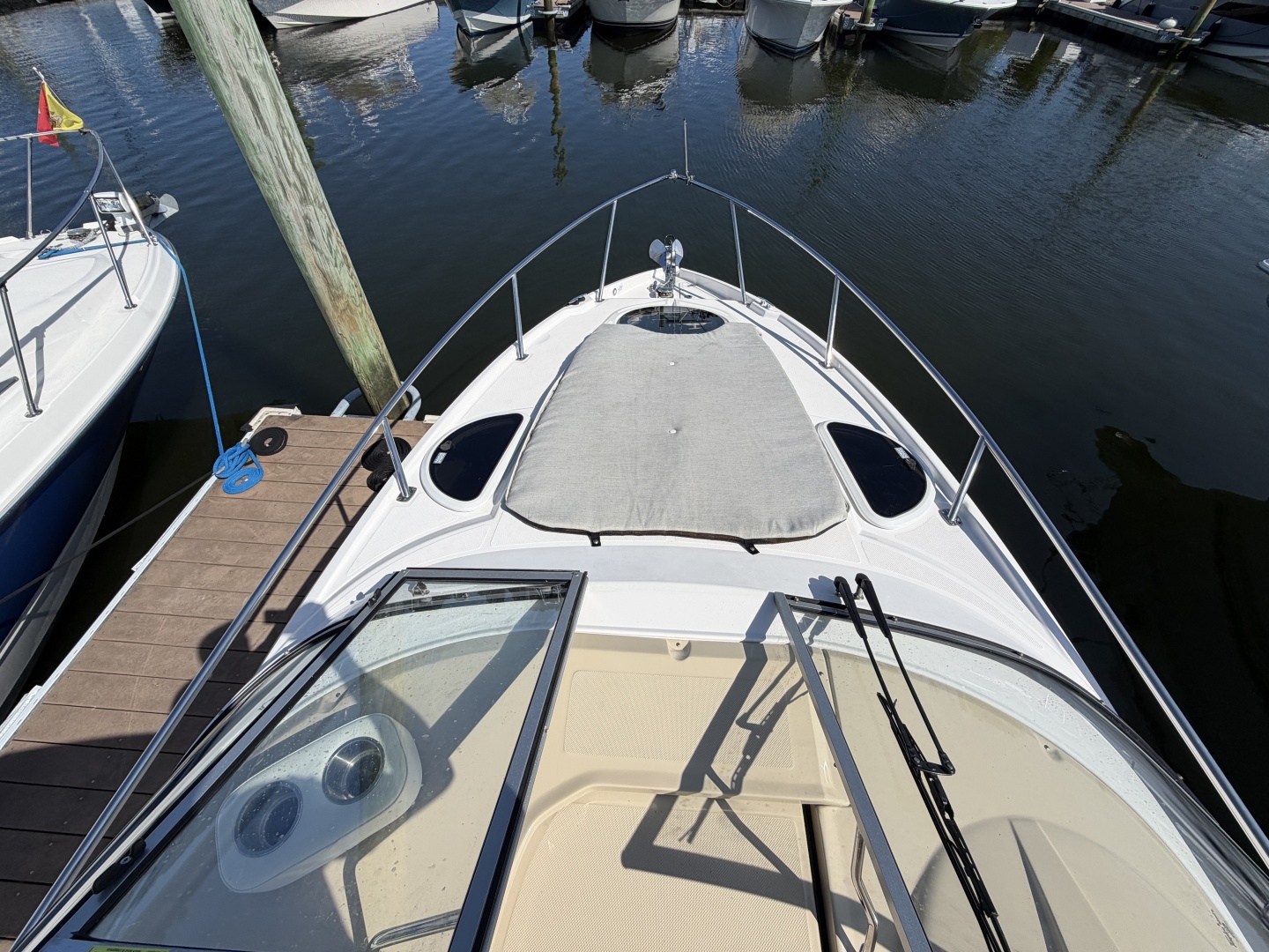 28ft Regal Yacht For Sale