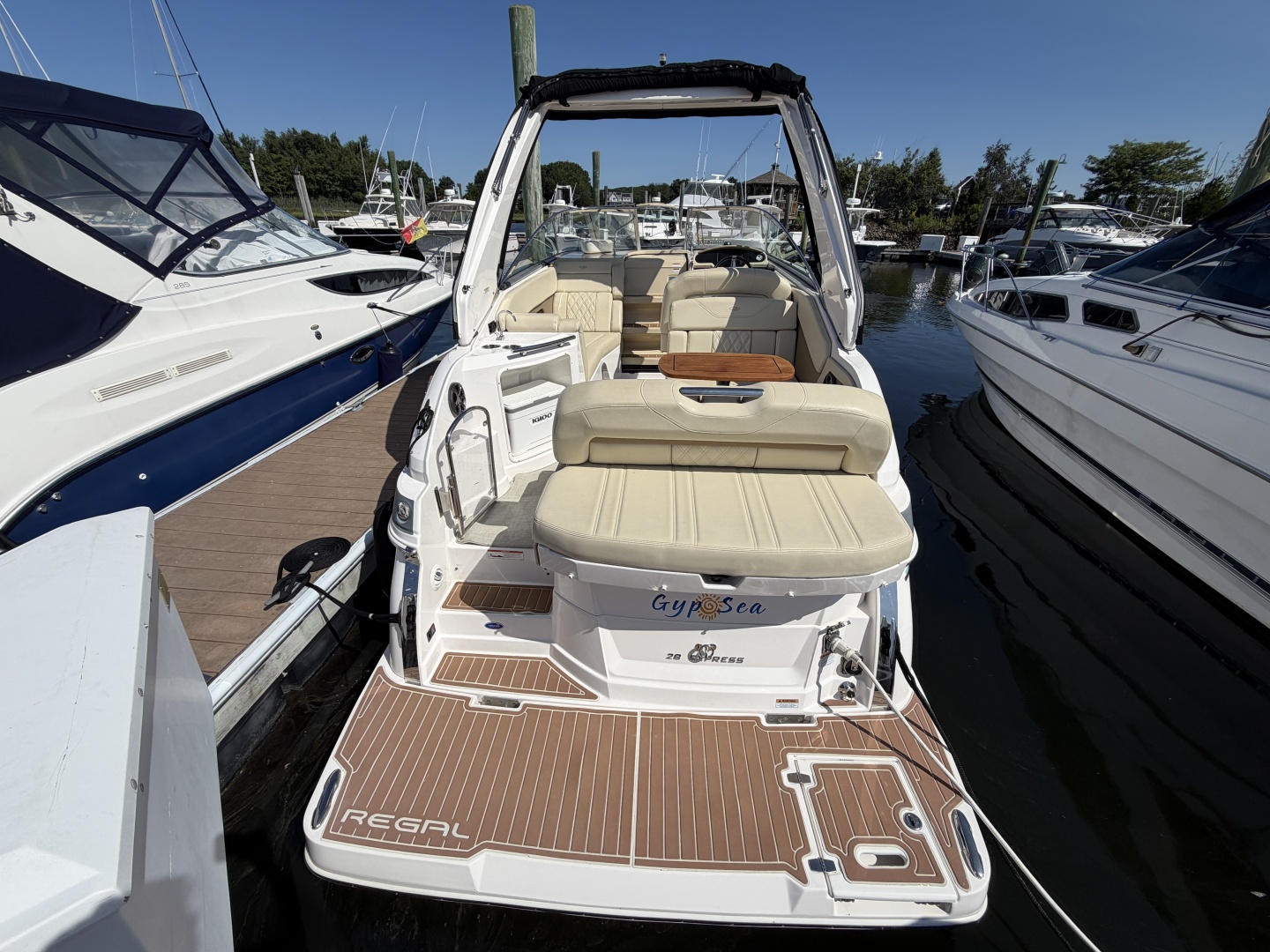 28ft Regal Yacht For Sale