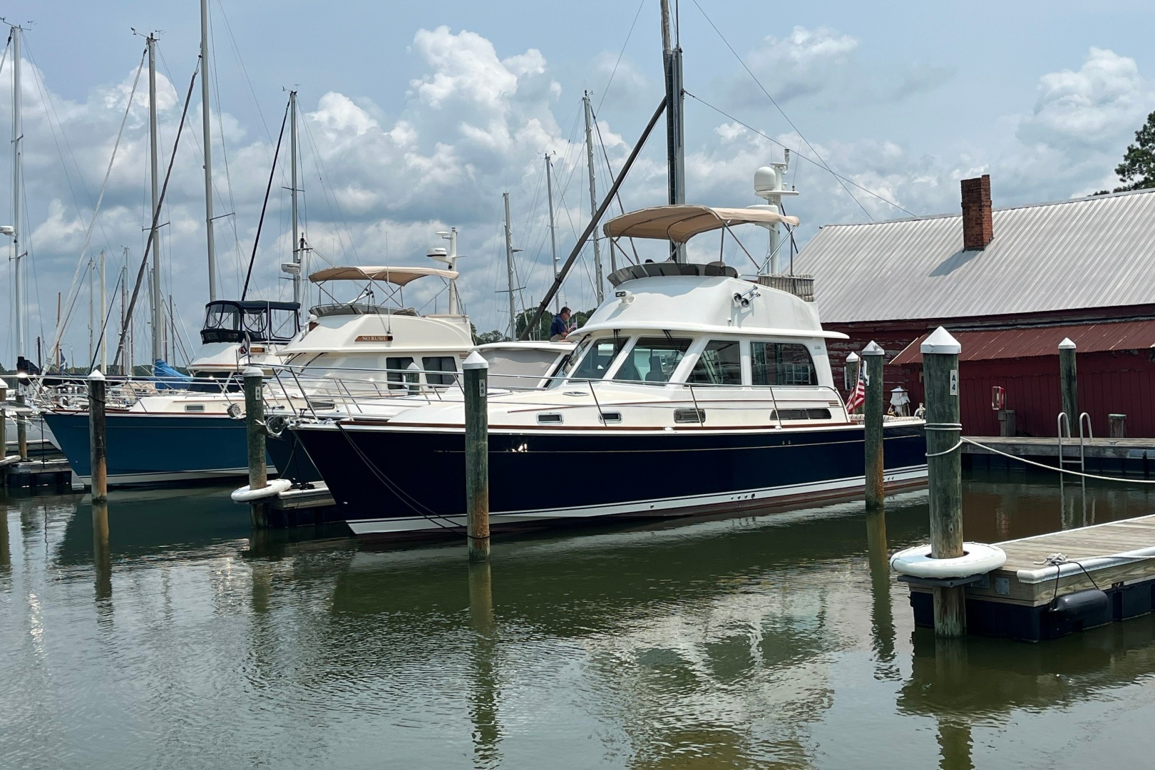 Sabre 42 Fly Bridge Sedan Yacht For Sale