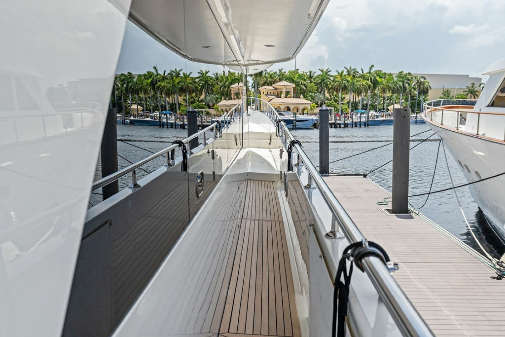 ONE SHOT 90ft Ocean Alexander Yacht For Sale ONE SHOT 90ft Ocean Alexander Yacht For Sale