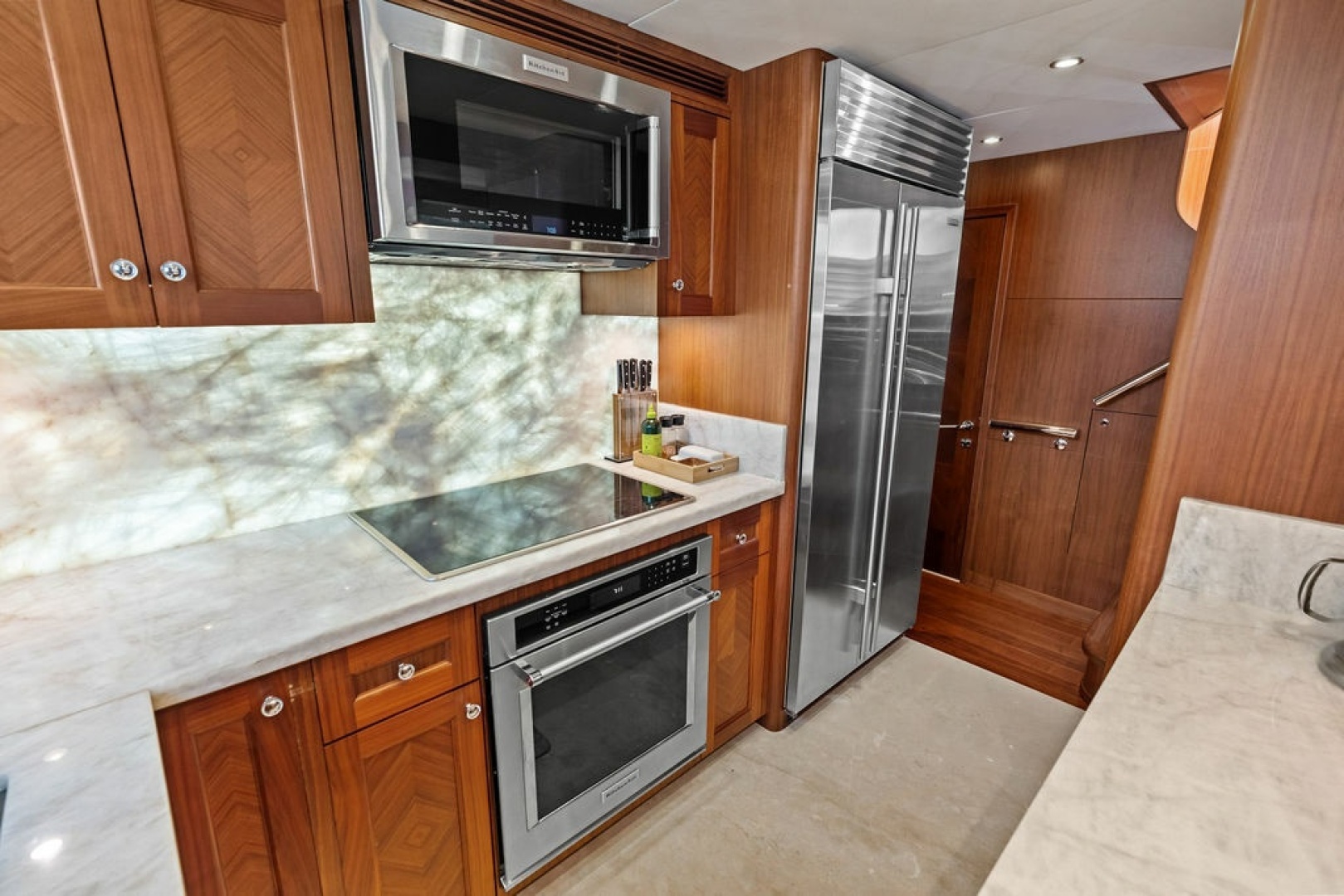 ONE SHOT 90ft Ocean Alexander Yacht For Sale ONE SHOT 90ft Ocean Alexander Yacht For Sale