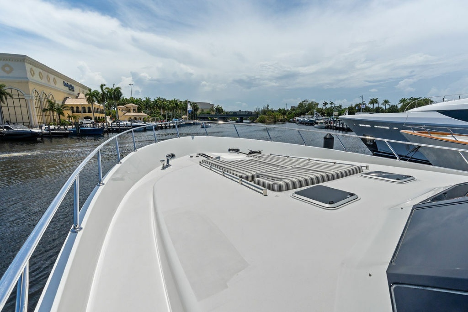 ONE SHOT 90ft Ocean Alexander Yacht For Sale ONE SHOT 90ft Ocean Alexander Yacht For Sale