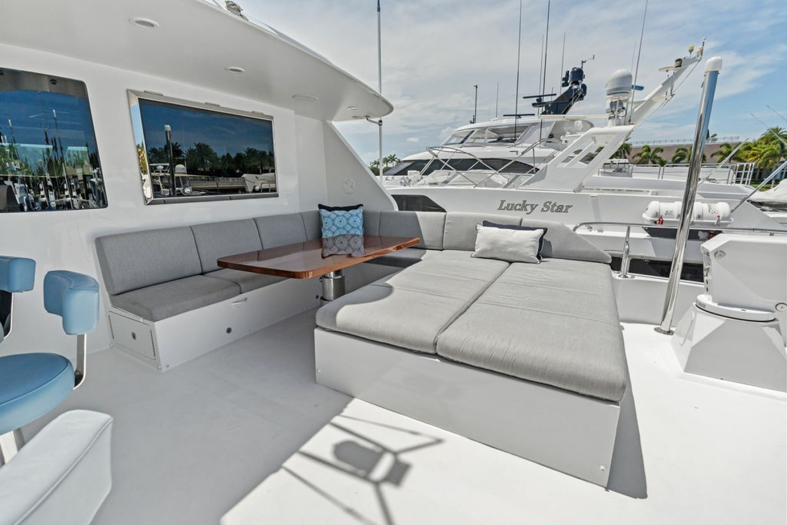 ONE SHOT 90ft Ocean Alexander Yacht For Sale ONE SHOT 90ft Ocean Alexander Yacht For Sale