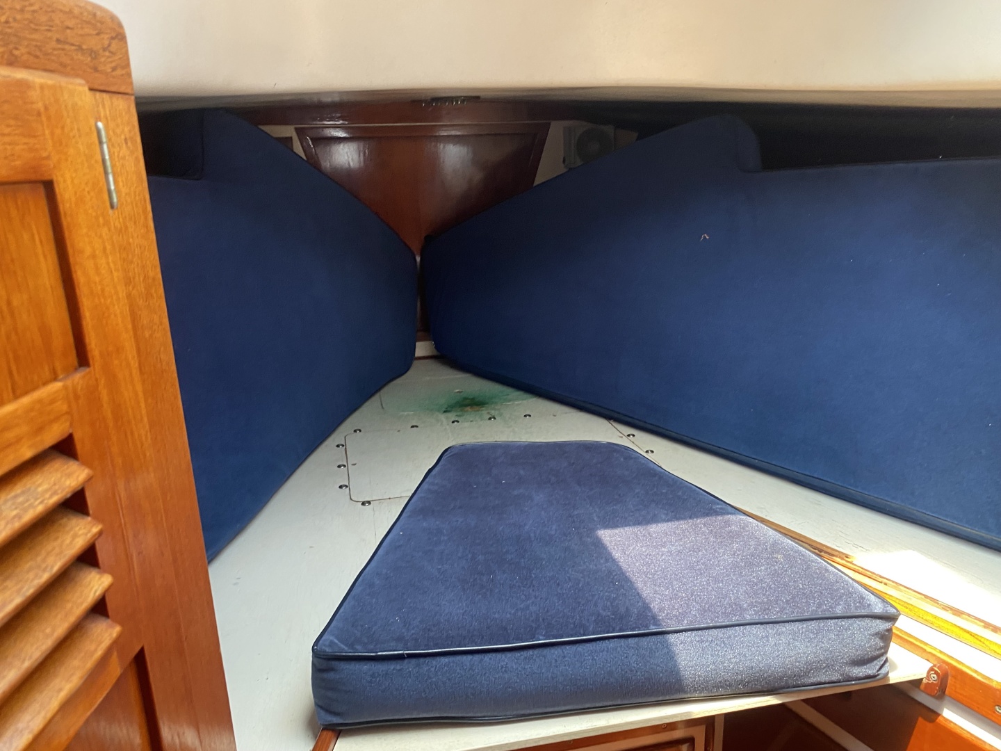 42ft Allied Yacht For Sale