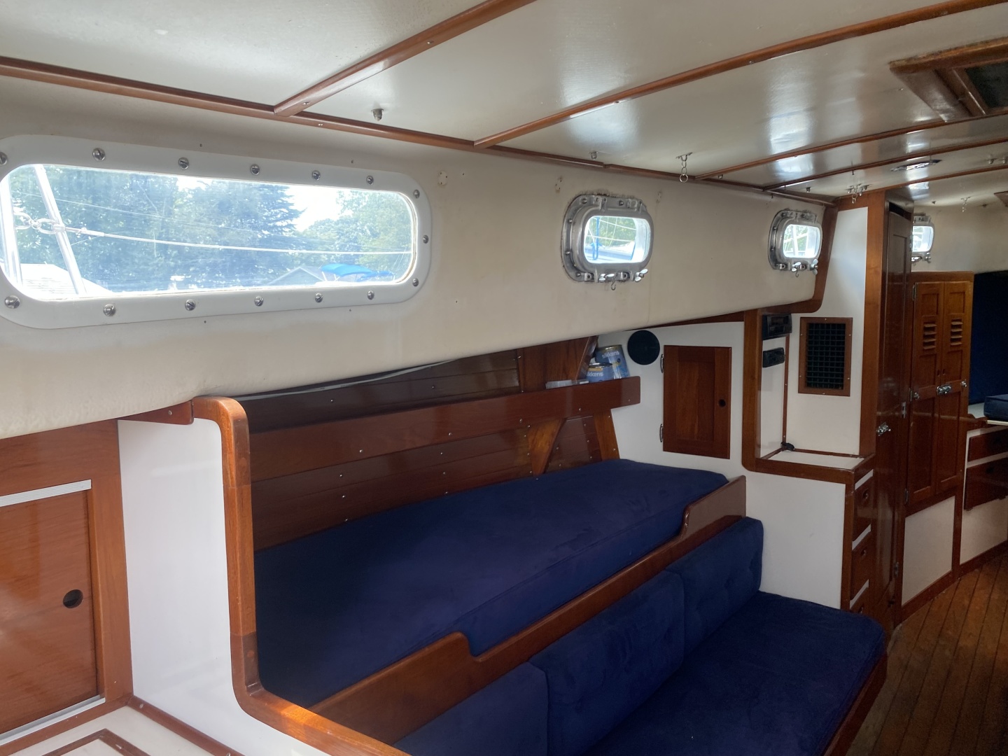 42ft Allied Yacht For Sale