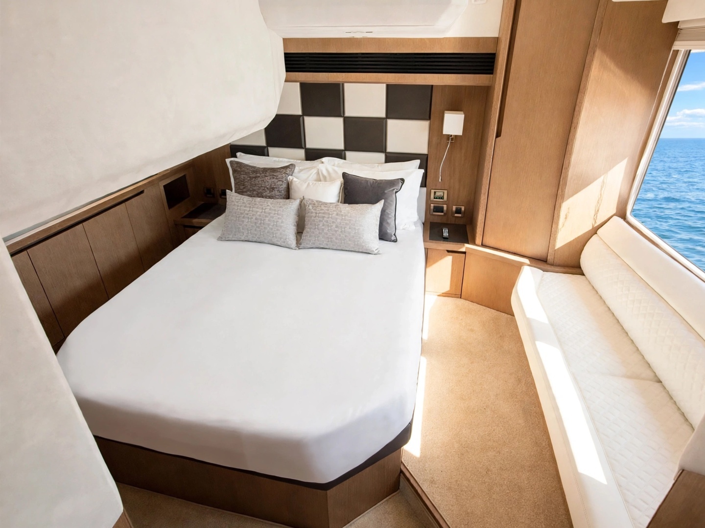 Galeon  Yacht For Sale