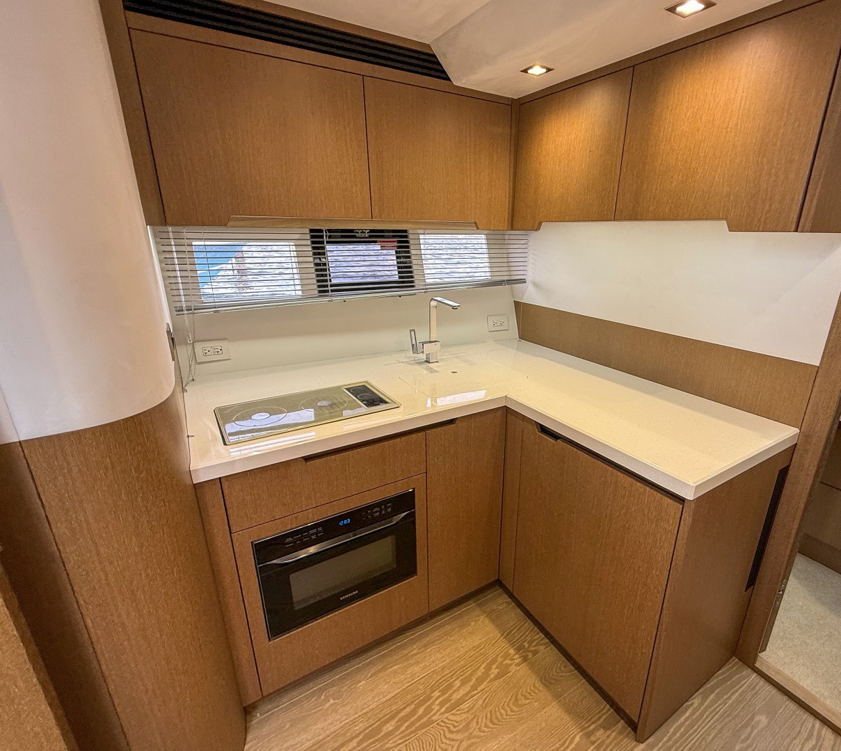48ft Galeon Yacht For Sale