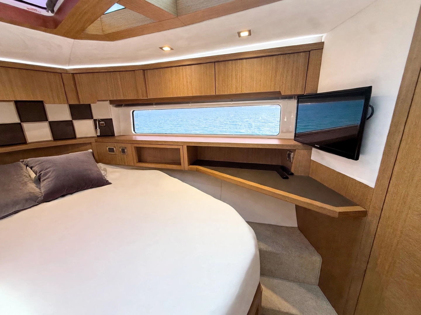 48ft Galeon Yacht For Sale