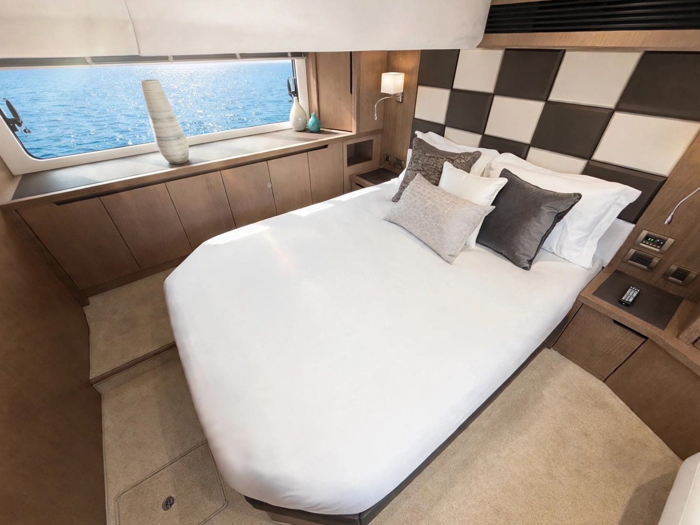 48ft Galeon Yacht For Sale