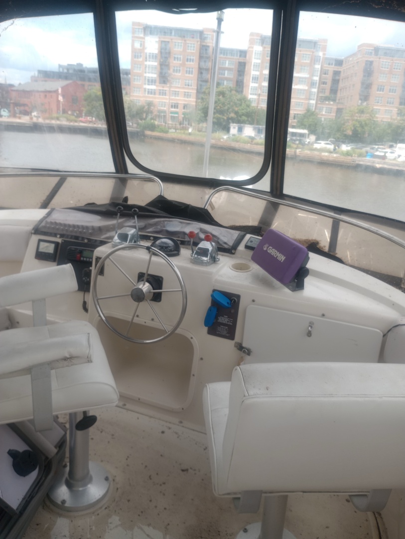 Imgi_26_1991 Silverton Aft Cabin Power 10266863 20260729120031263 15