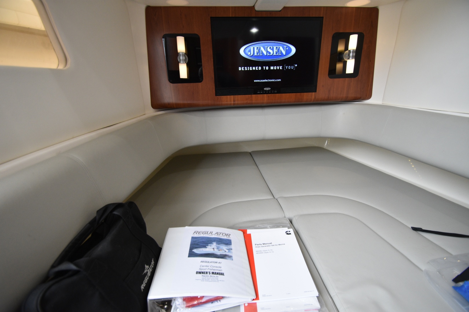 41ft Regulator Yacht For Sale