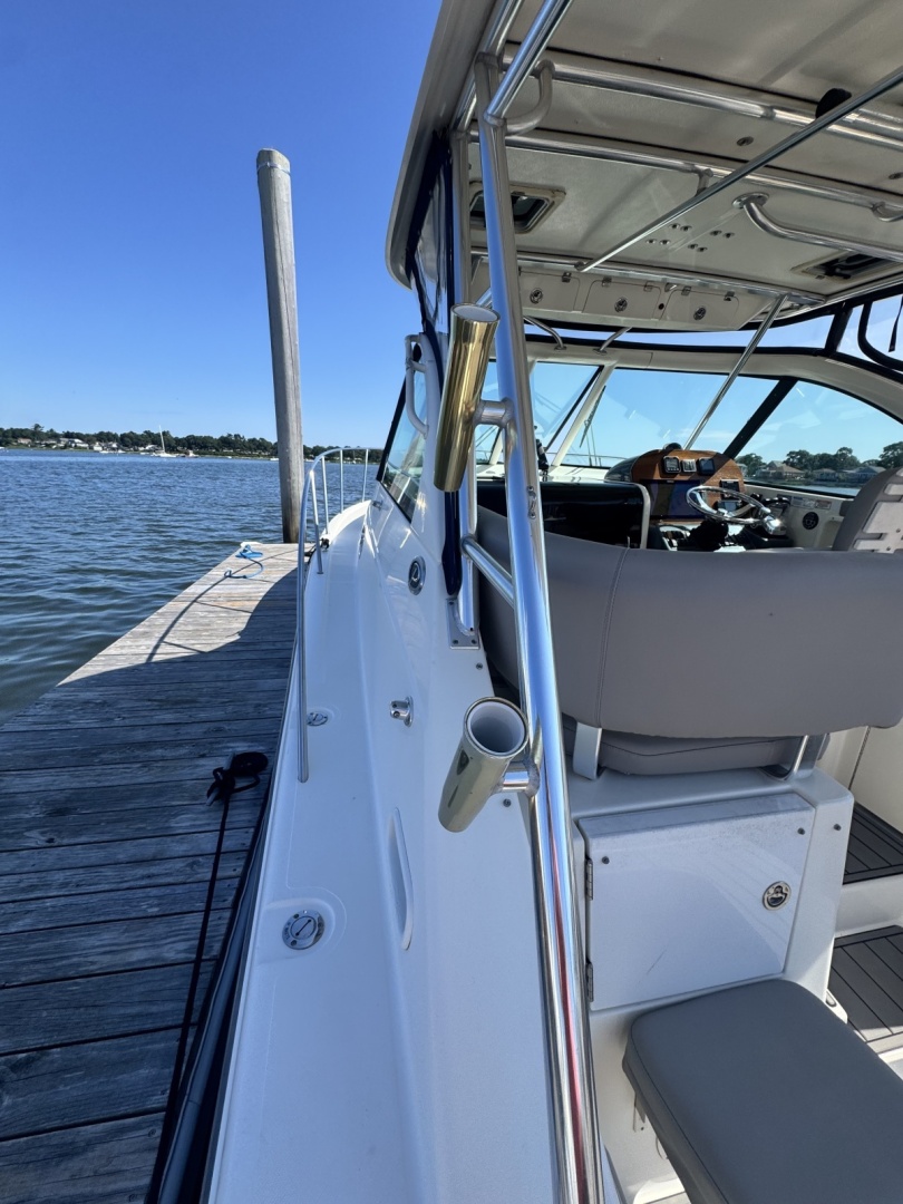 33ft Pursuit Yacht For Sale 33ft Pursuit Yacht For Sale