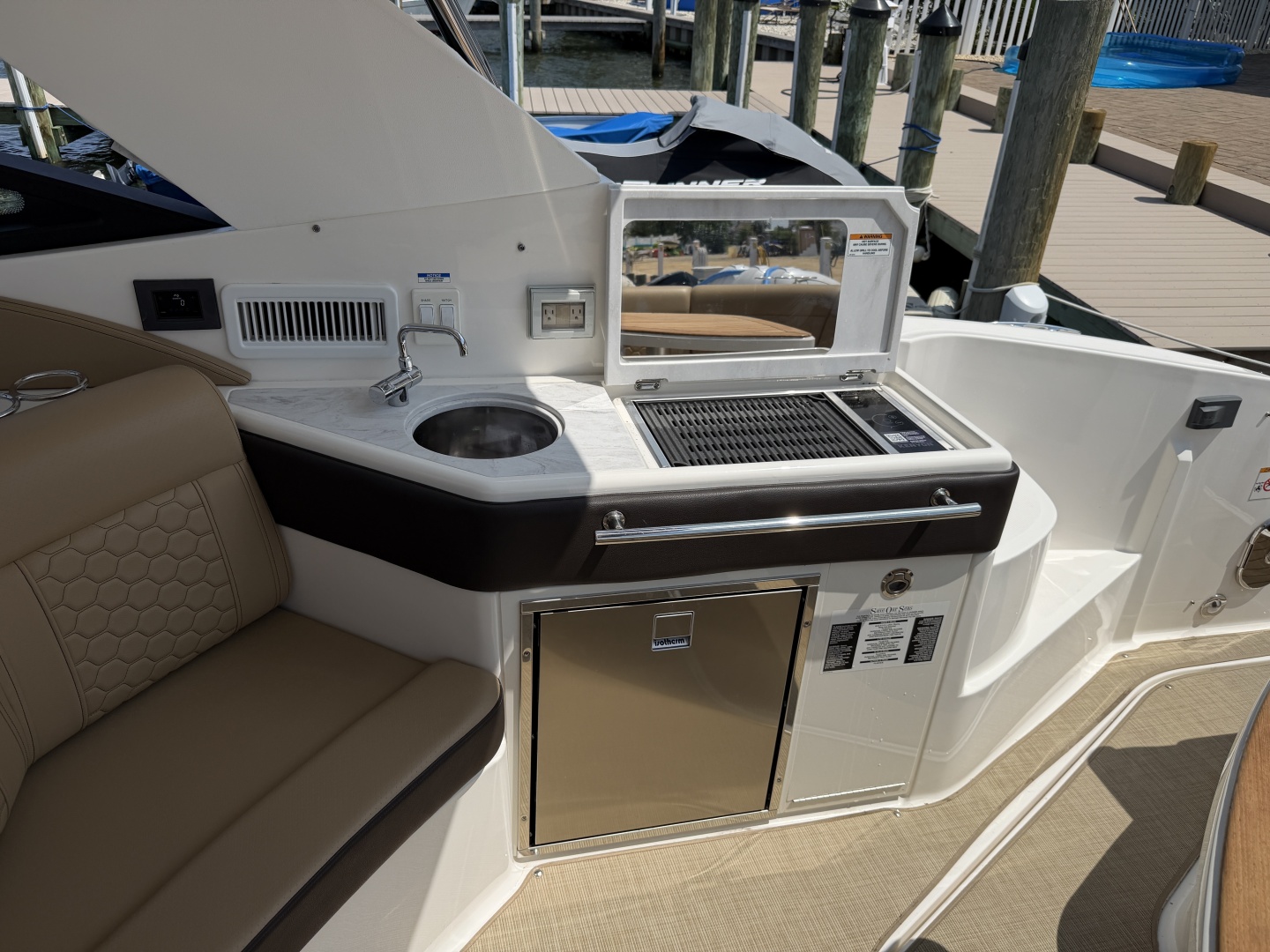 At Last 32ft Sea Ray Yacht For Sale At Last 32ft Sea Ray Yacht For Sale