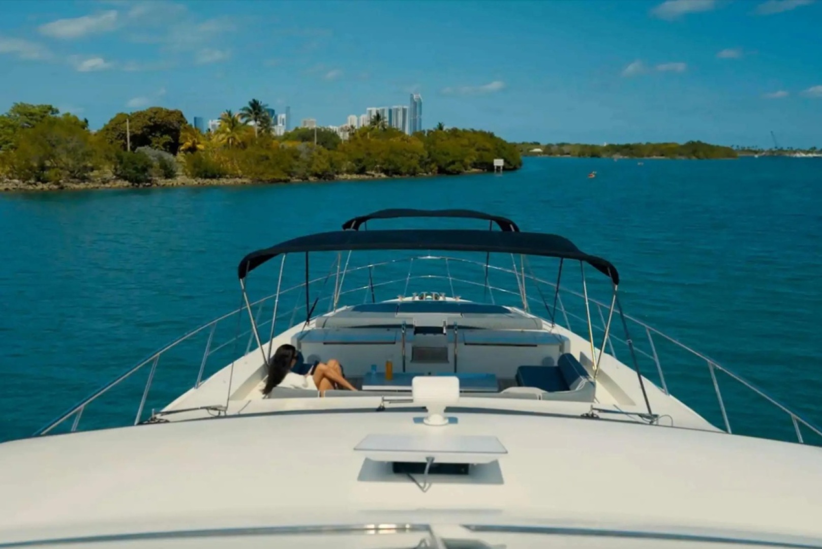 100ft Azimut Yacht For Sale 100ft Azimut Yacht For Sale