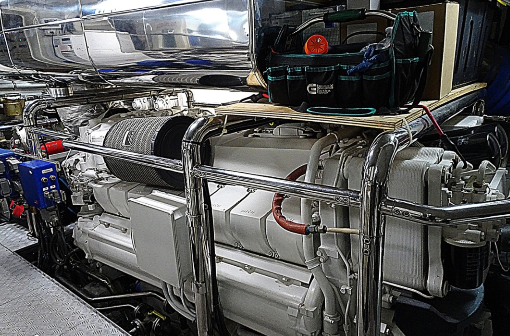 100ft Azimut Yacht For Sale 100ft Azimut Yacht For Sale