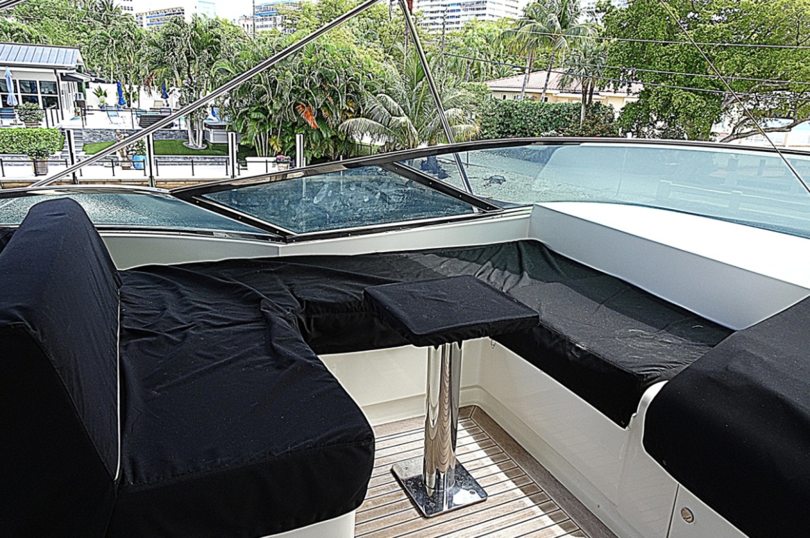 100ft Azimut Yacht For Sale 100ft Azimut Yacht For Sale