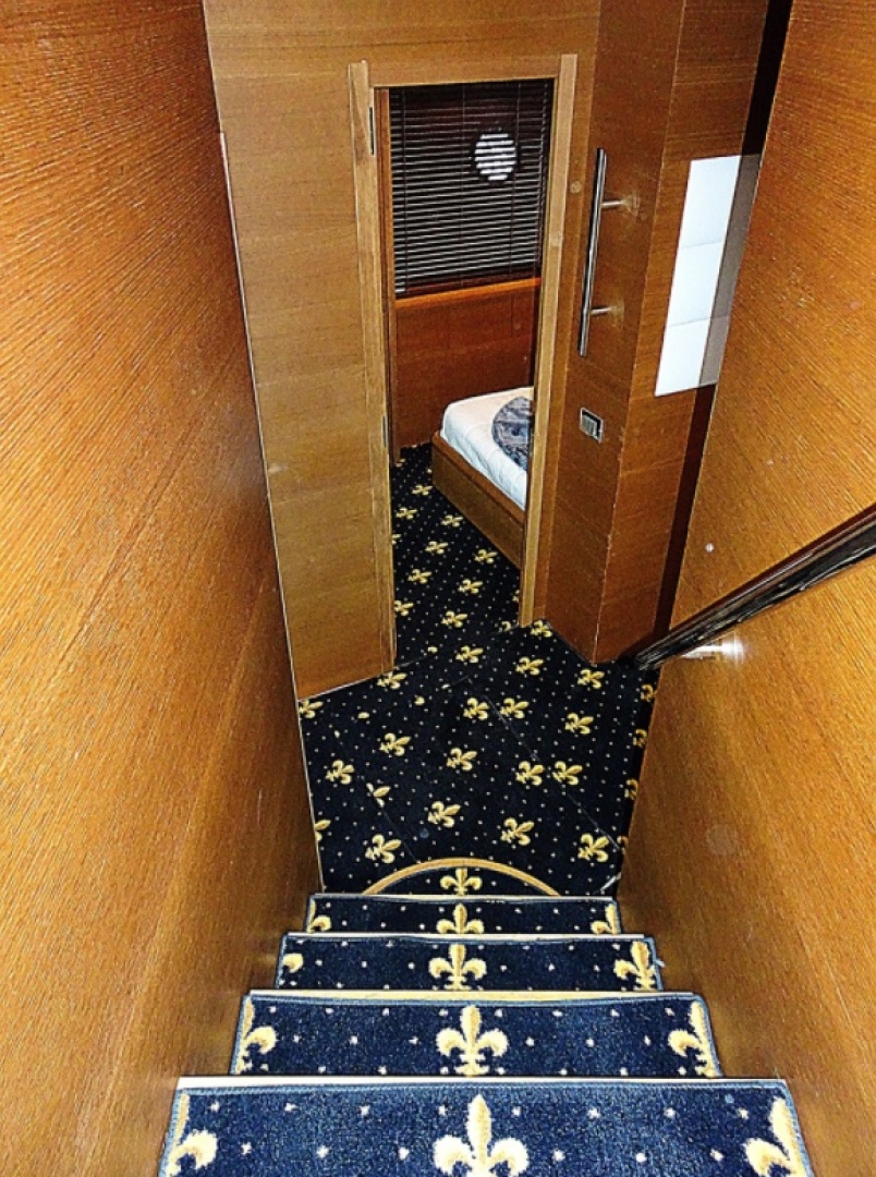 100ft Azimut Yacht For Sale 100ft Azimut Yacht For Sale