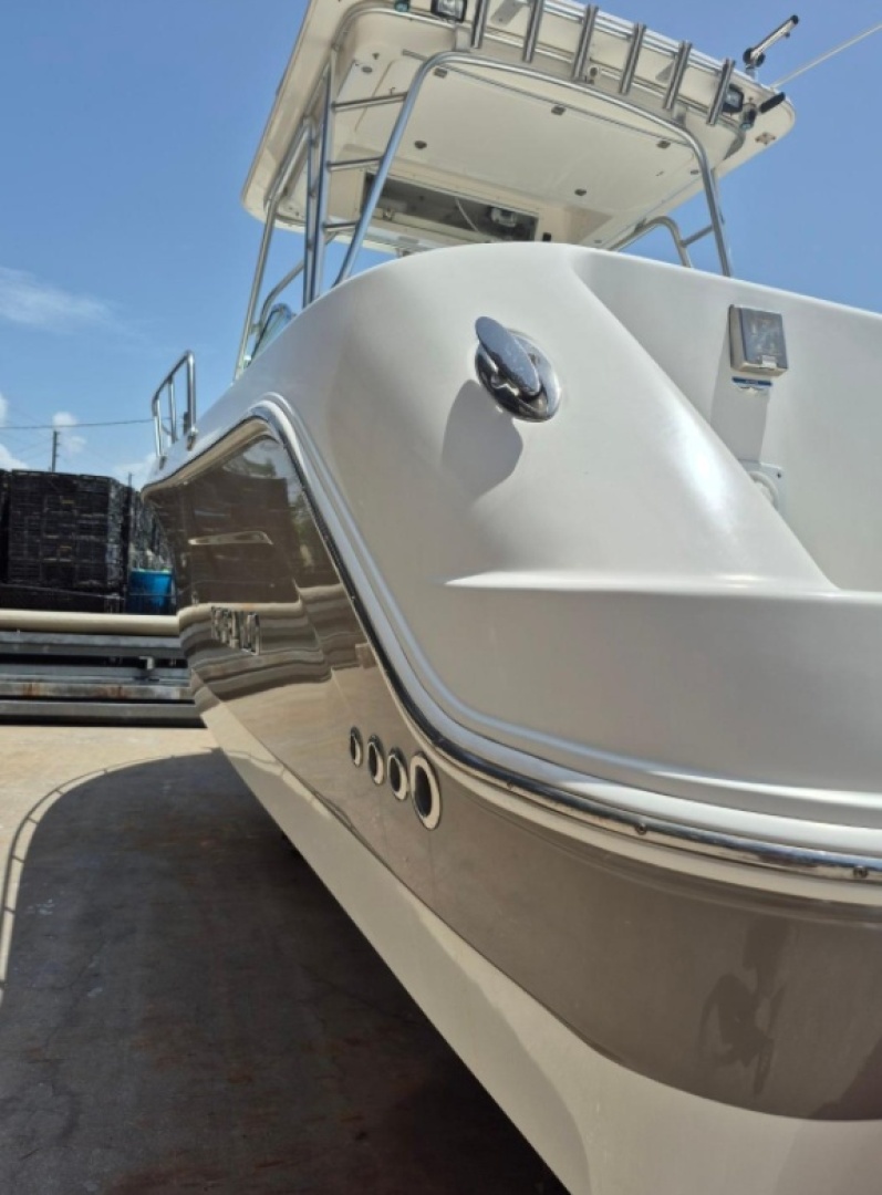 30ft Robalo Yacht For Sale
