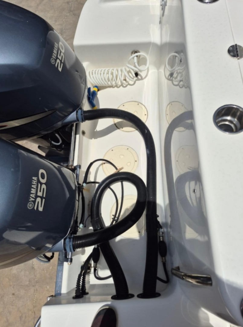 2008 Robalo R305 Walkaround
