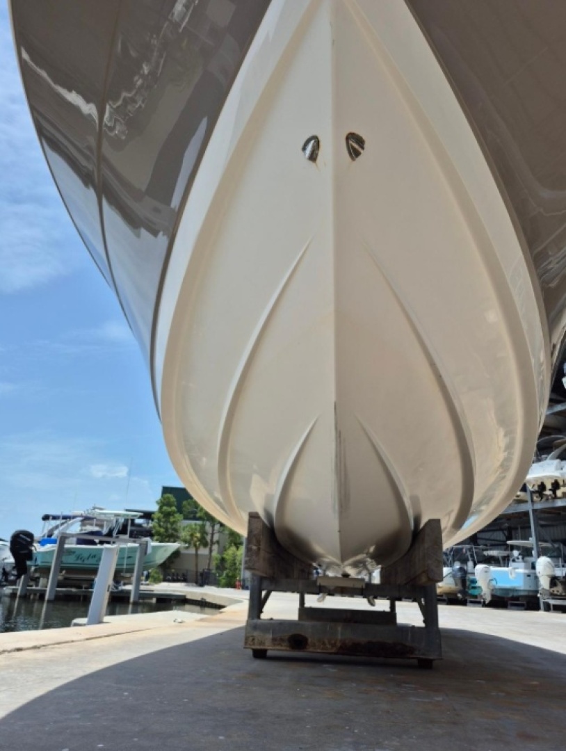 30ft Robalo Yacht For Sale
