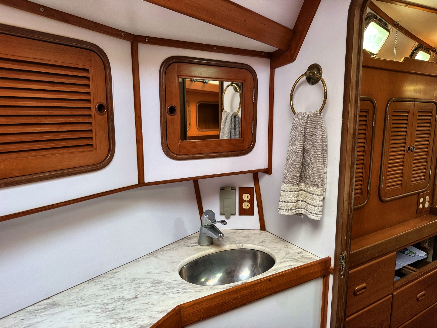 48ft Tayana Yacht For Sale