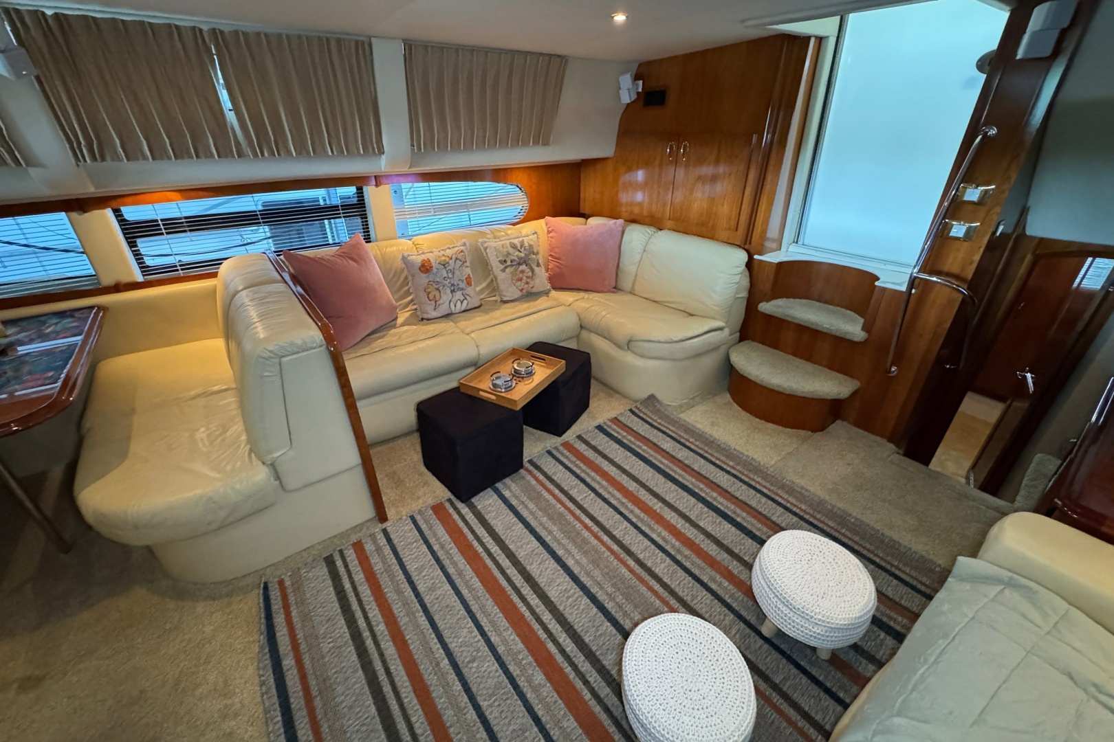 2004 Carver 466 Motor Yacht