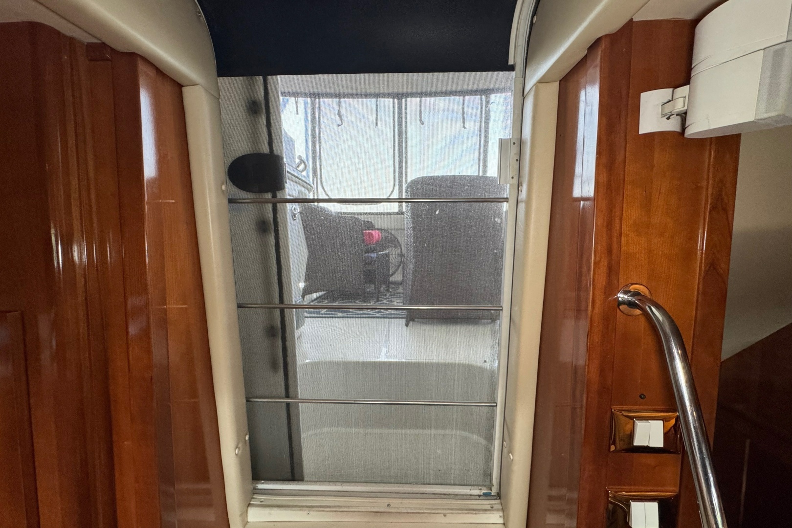 MO HEINE 46ft Carver Yacht For Sale