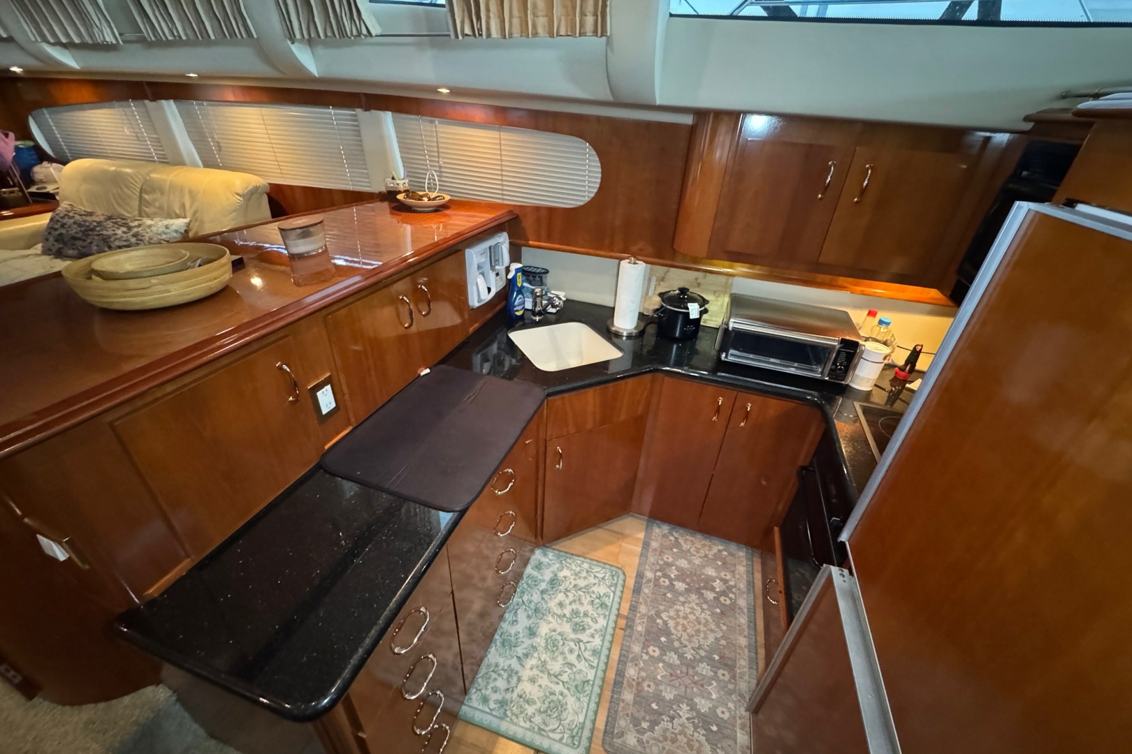 MO HEINE 46ft Carver Yacht For Sale