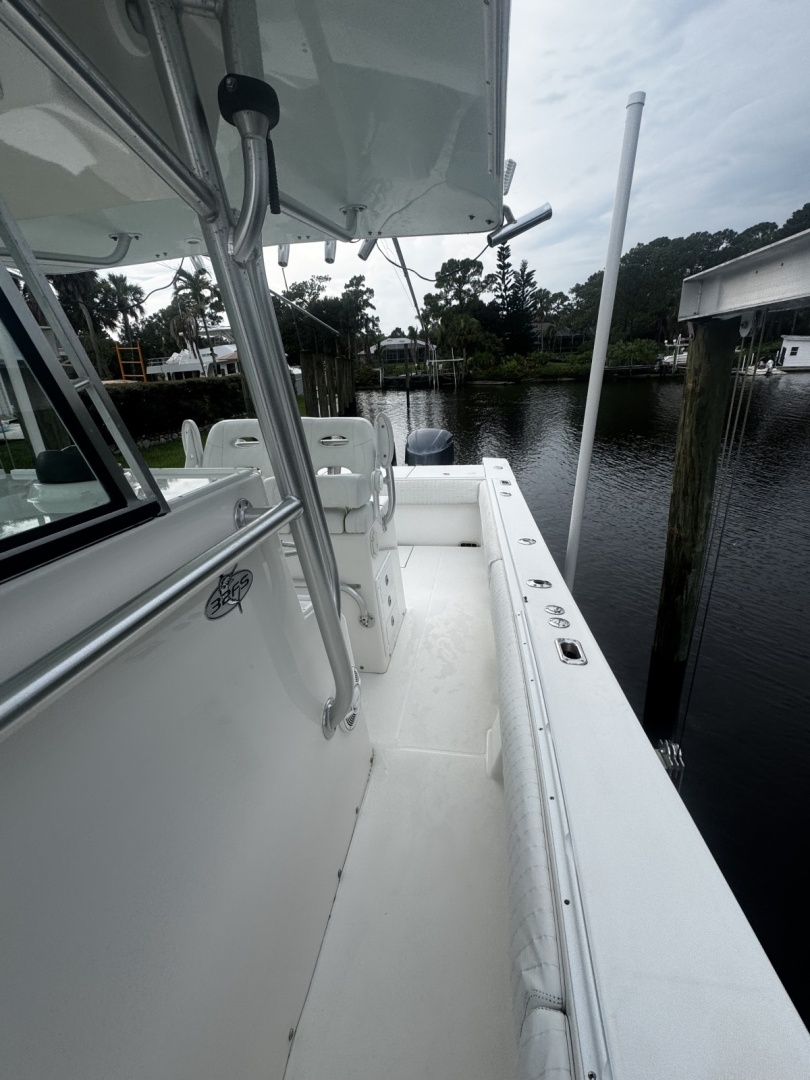 2006 Regulator 32FS