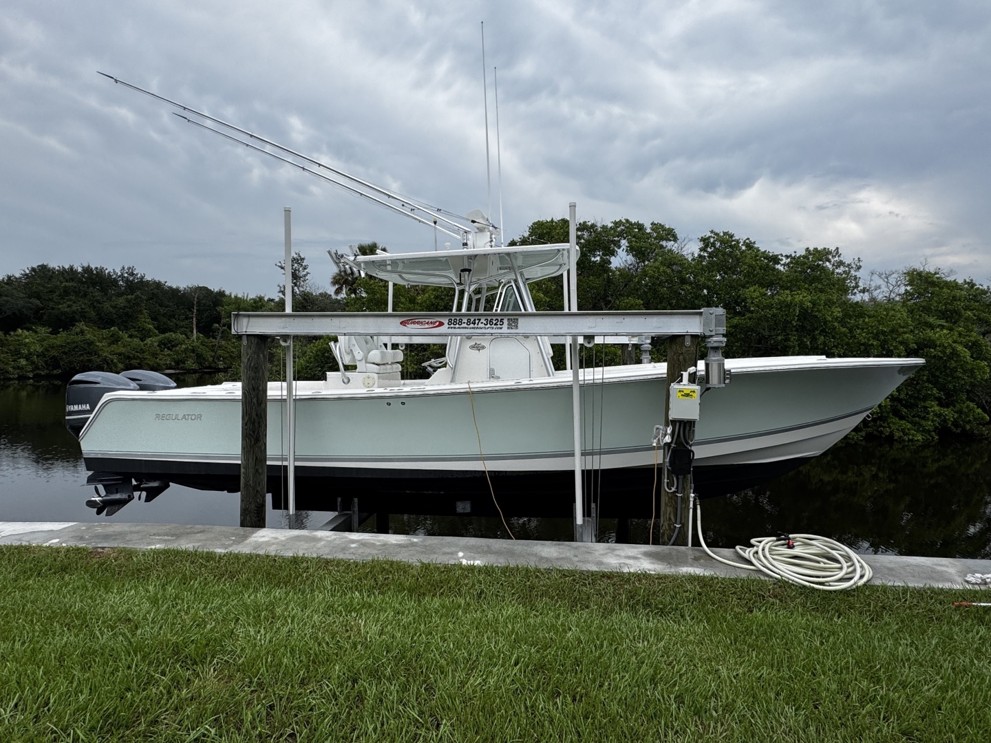 32ft Regulator Yacht For Sale